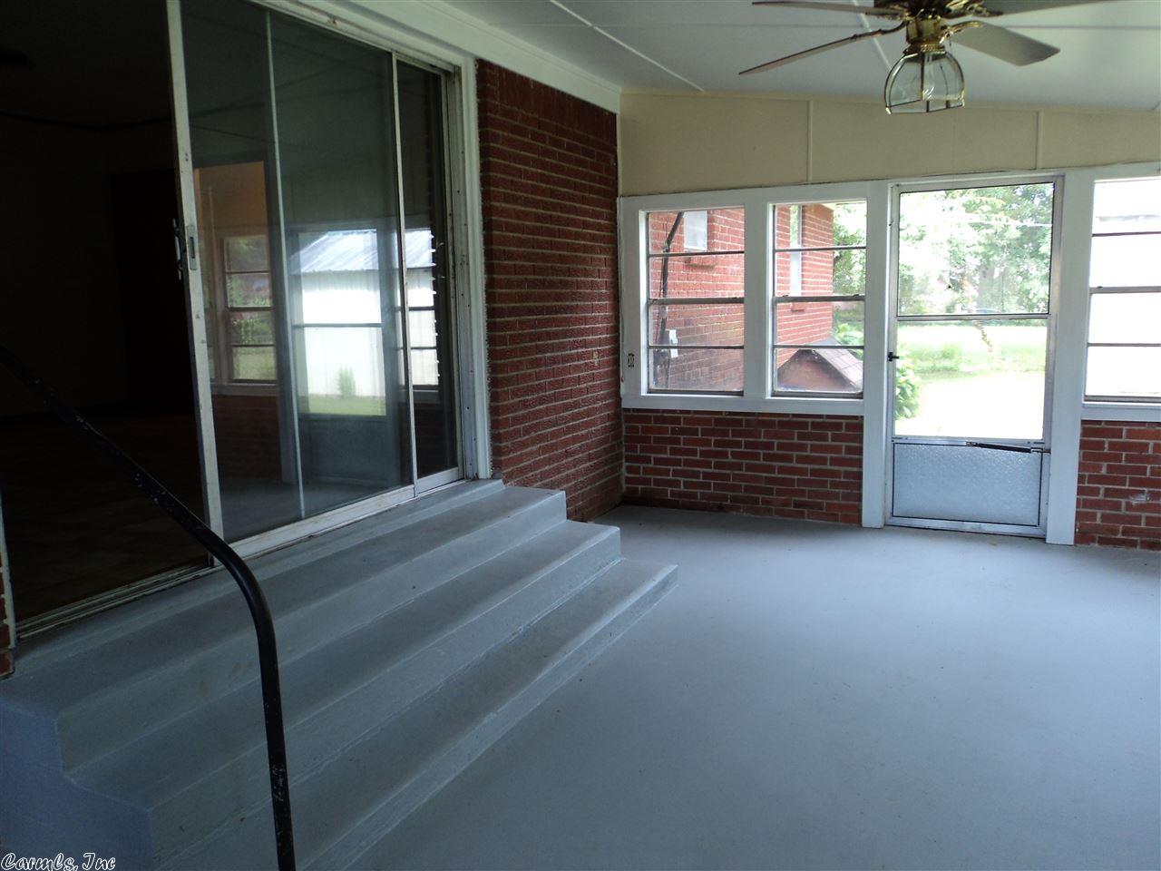 210 W 6th Street, Lonoke, AR 72086