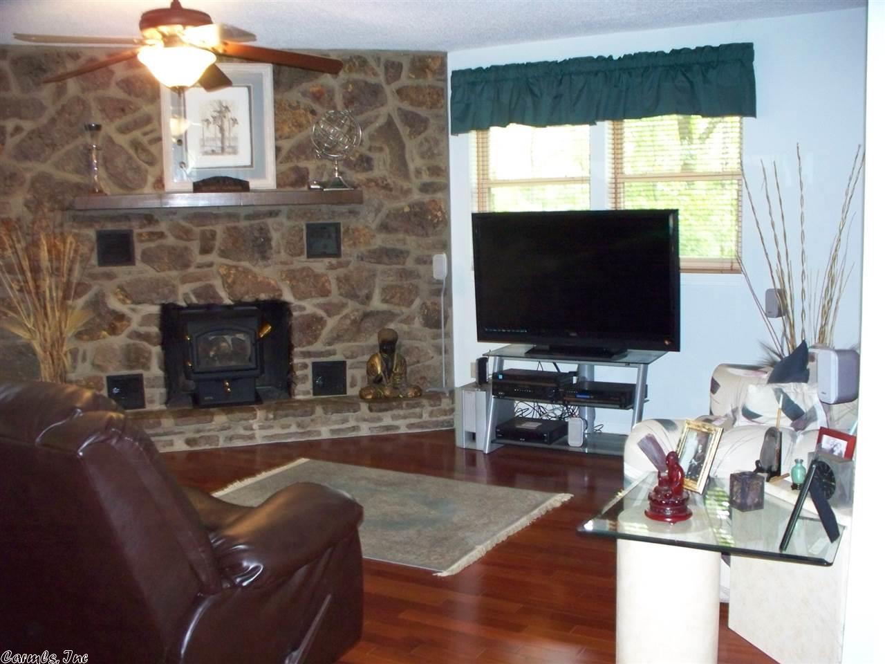 403 Castle Ridge Heights, Fairfield Bay, AR 72088