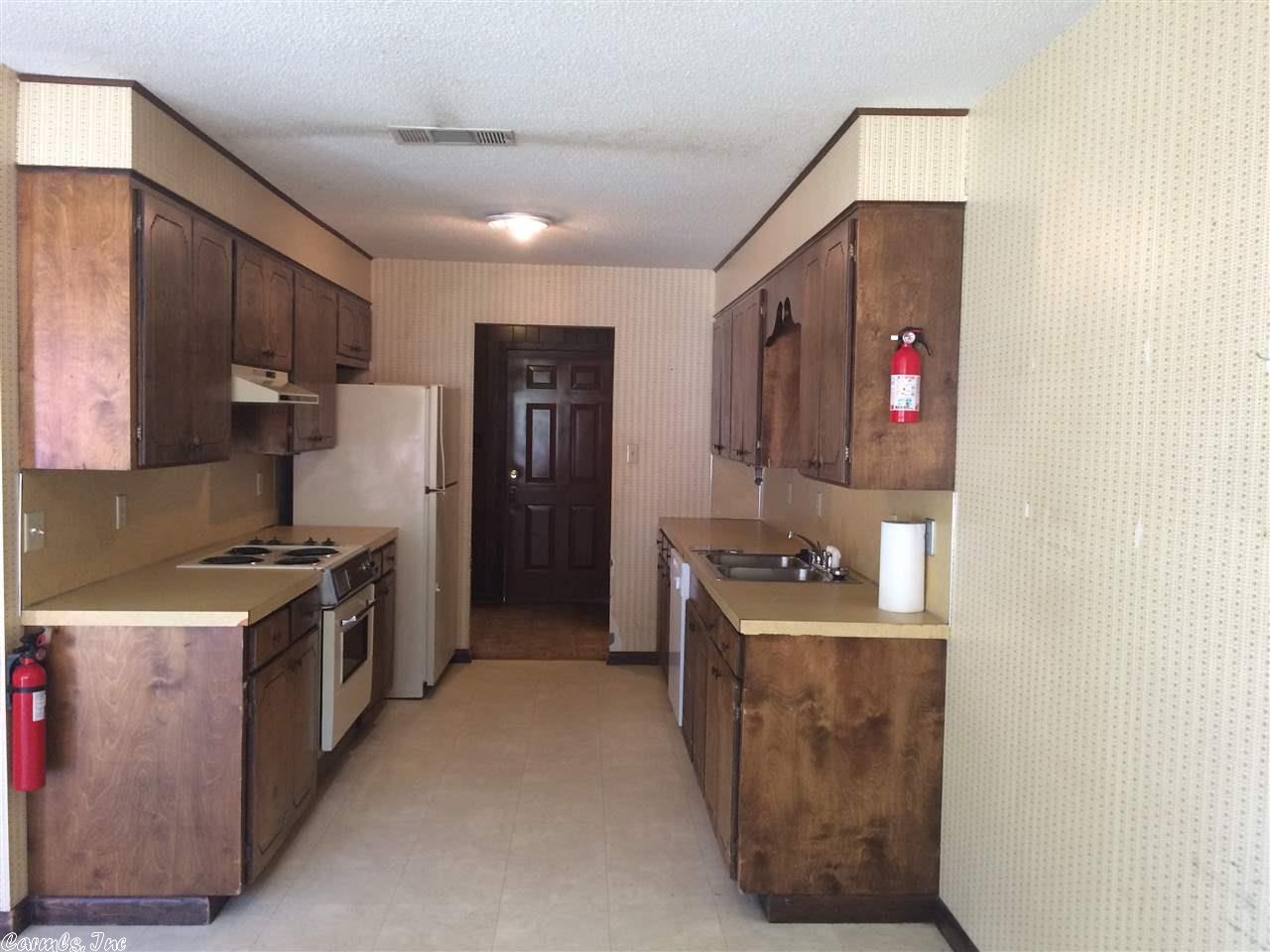 9 Green Lane, Morrilton, AR 72110
