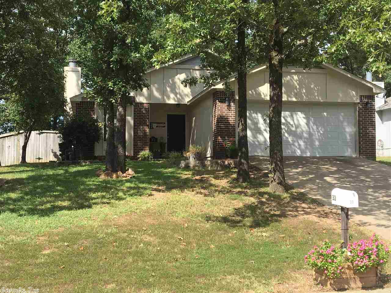 33 Oakridge Drive, Maumelle, AR 72113