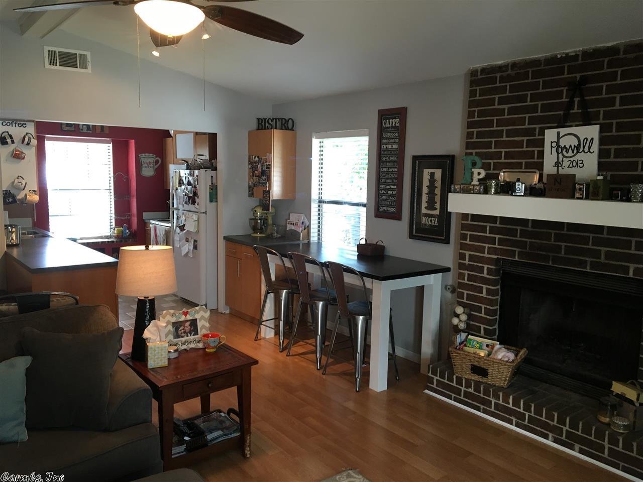 33 Oakridge Drive, Maumelle, AR 72113