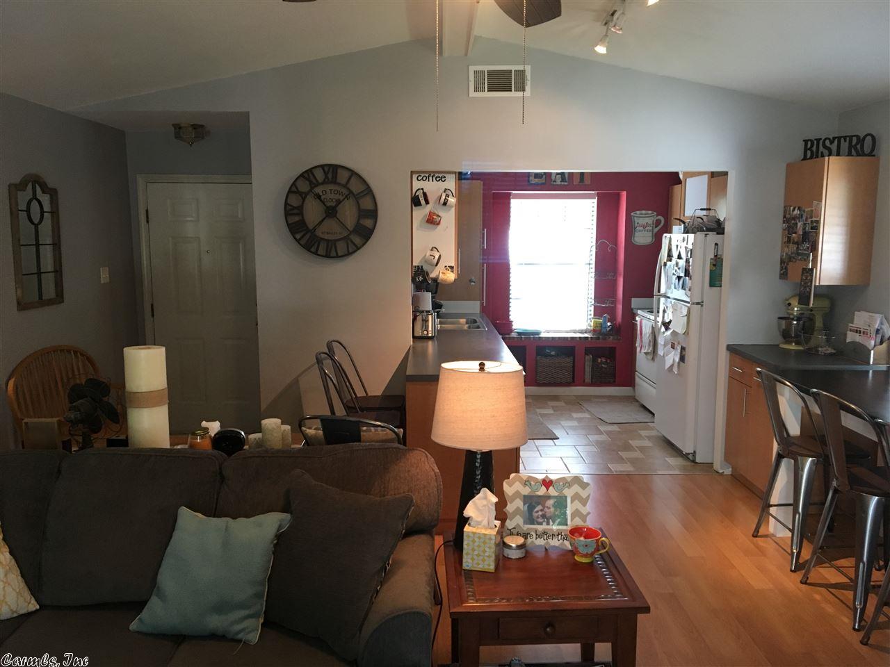 33 Oakridge Drive, Maumelle, AR 72113