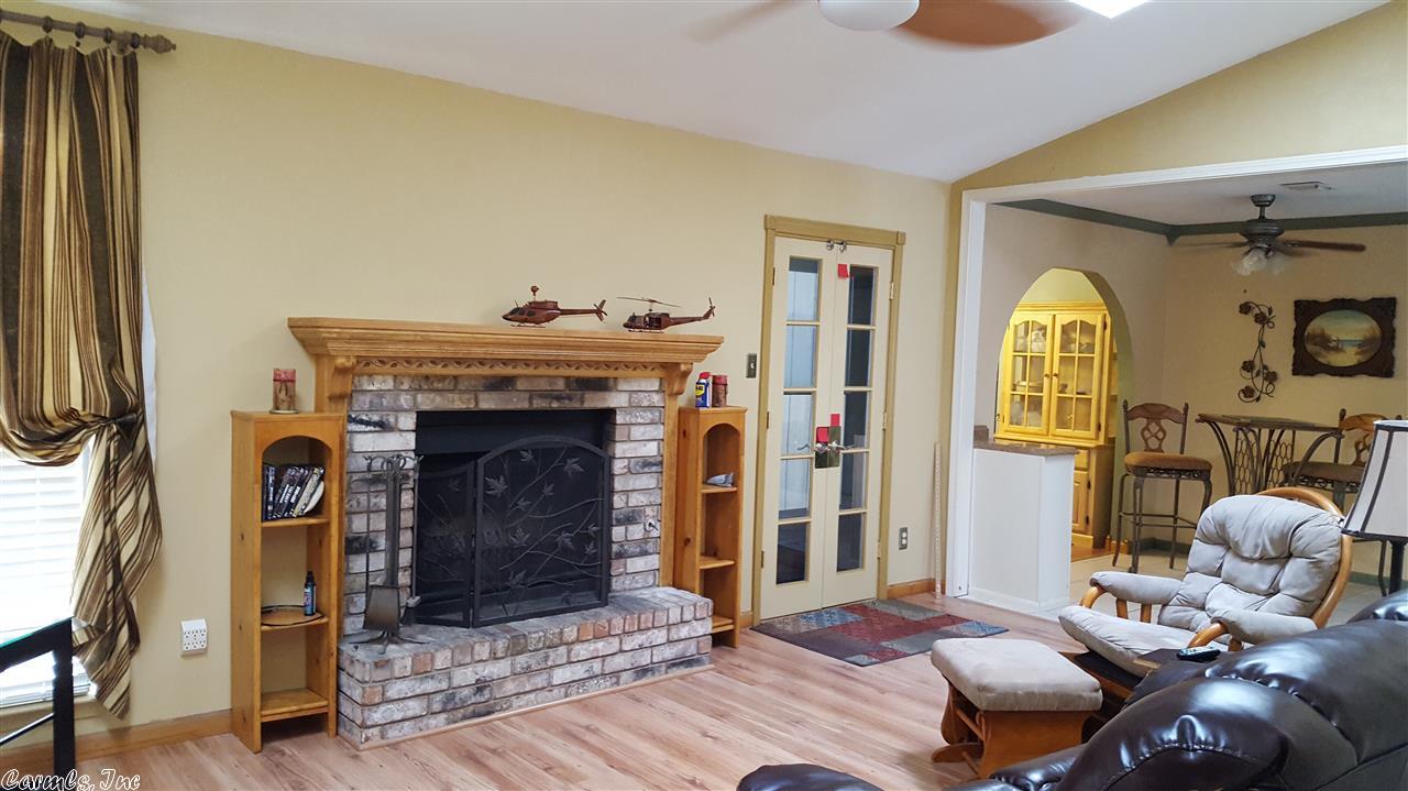 11 Smoking Oaks Drive, Maumelle, AR 72113