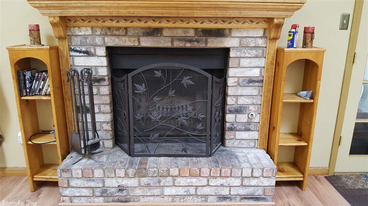 11 Smoking Oaks Drive, Maumelle, AR 72113