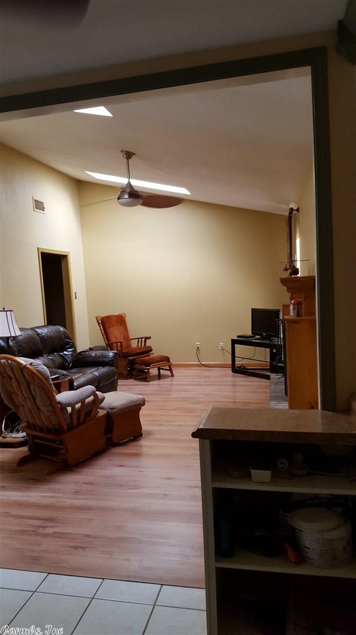 11 Smoking Oaks Drive, Maumelle, AR 72113