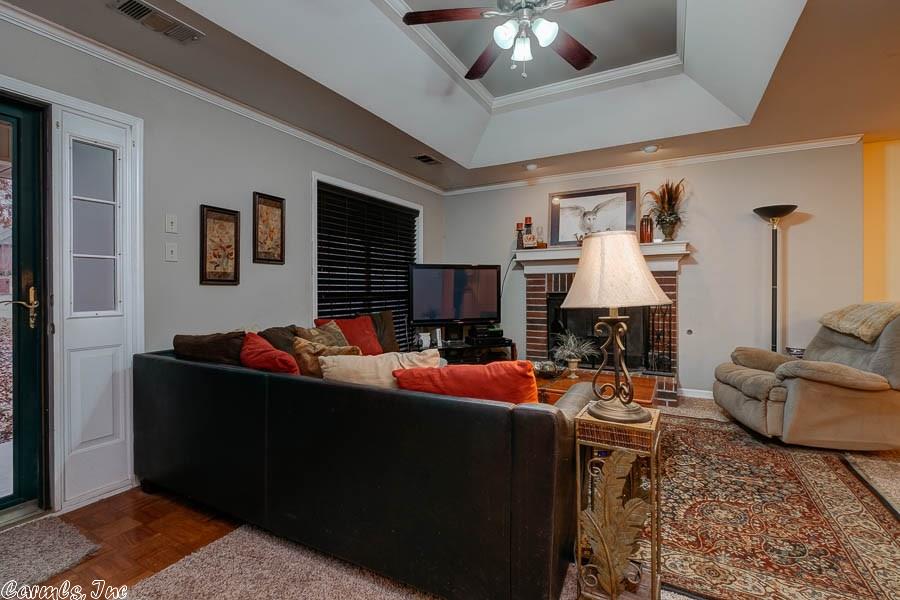 15 Green Oaks Cove, Maumelle, AR 72113