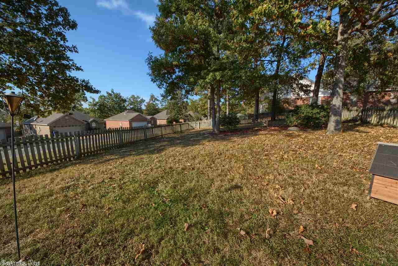 1 Garden Oaks Lane, Maumelle, AR 72113