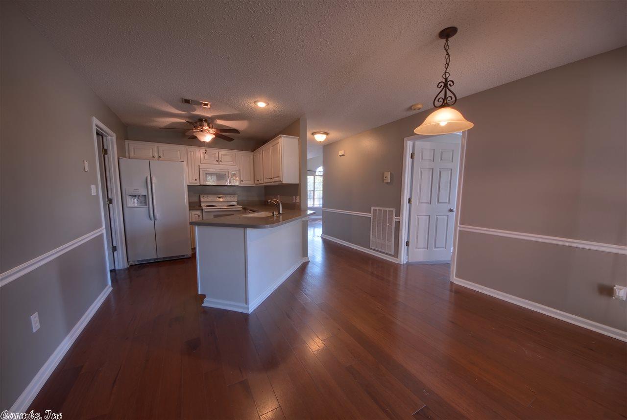 1 Garden Oaks Lane, Maumelle, AR 72113