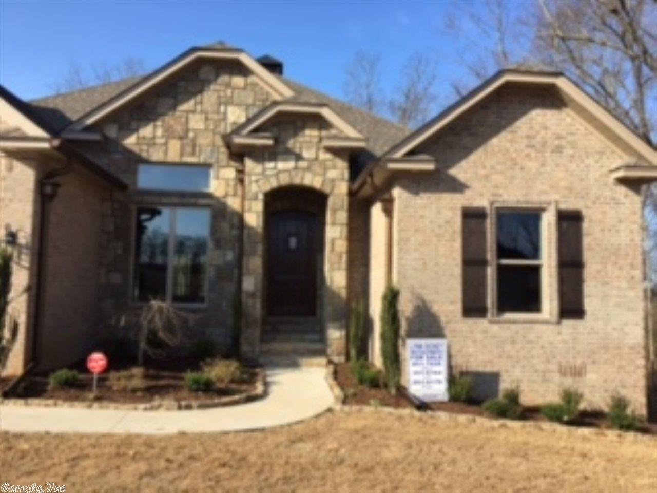 126 Eagle Ridge Dr, Maumelle, AR 72113