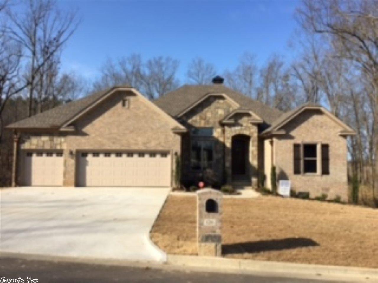 126 Eagle Ridge Dr, Maumelle, AR 72113