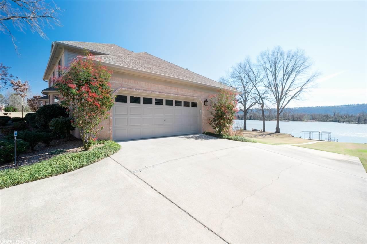 3 Crystal Mountain Cove, Maumelle, AR 72113
