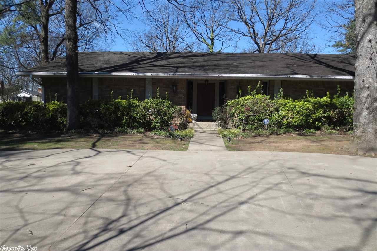 36 Heritage Park Cir, North Little Rock, AR 72116