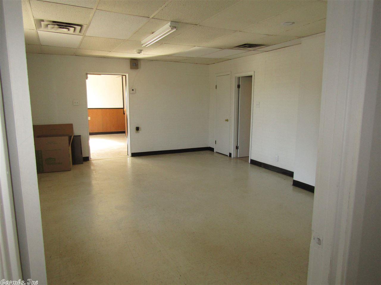 1001 west 33rd Street, North Little Rock, AR 72118