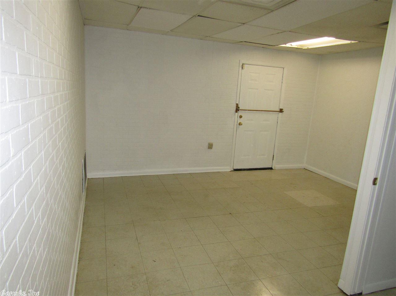 1001 west 33rd Street, North Little Rock, AR 72118