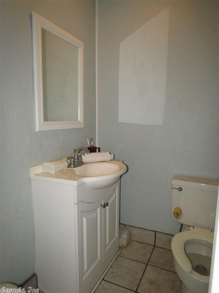 1001 west 33rd Street, North Little Rock, AR 72118
