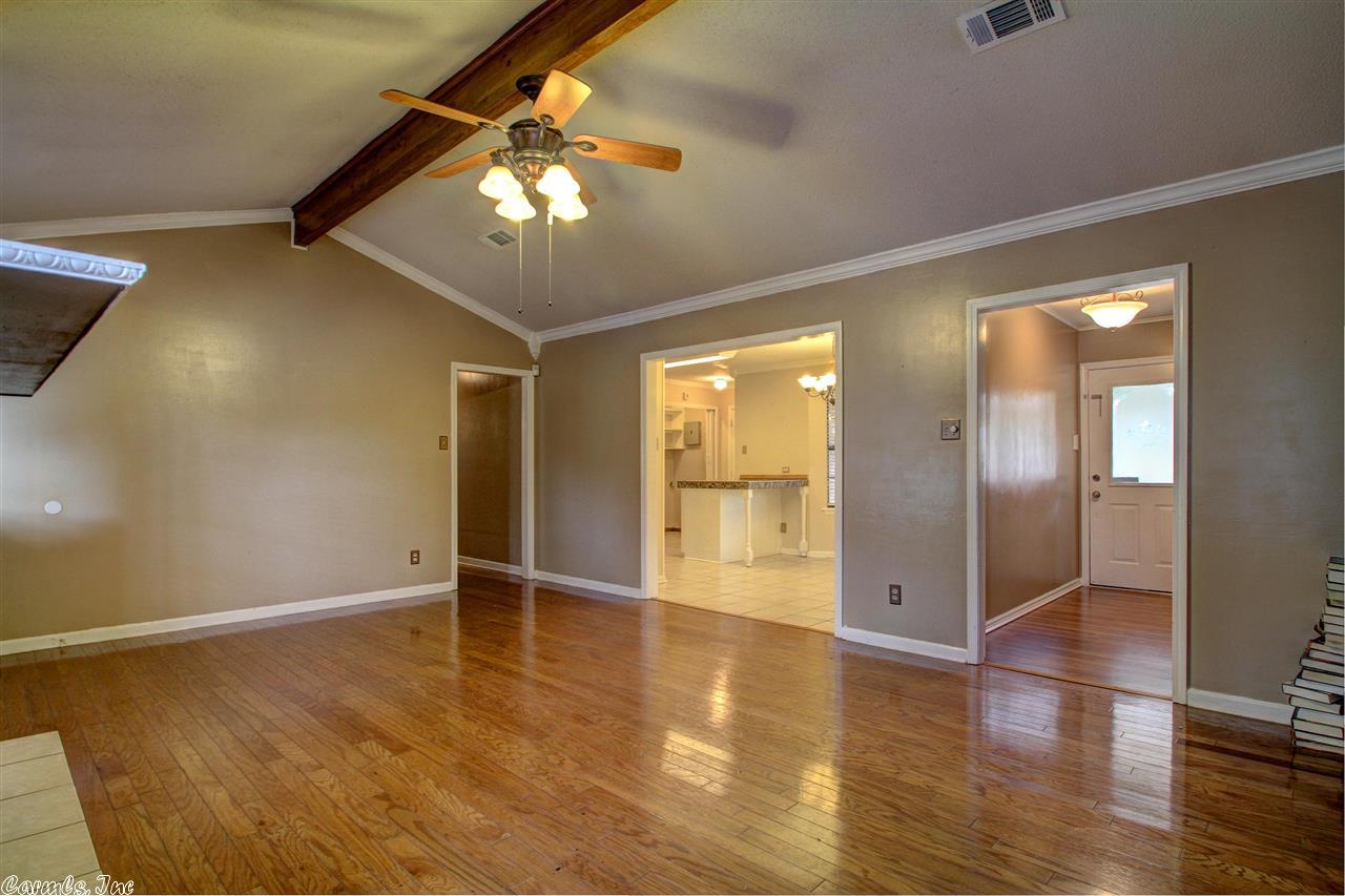 111 Katye Lane, Sherwood, AR 72120
