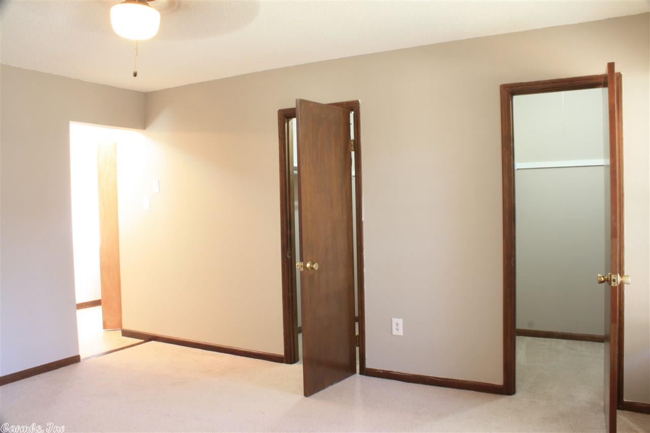 111 Shadow Oaks Drive, Sherwood, AR 72120