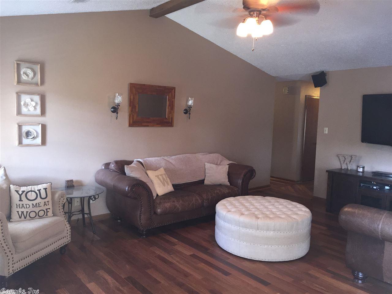 123 Whitewood Dr., Sherwood, AR 72120