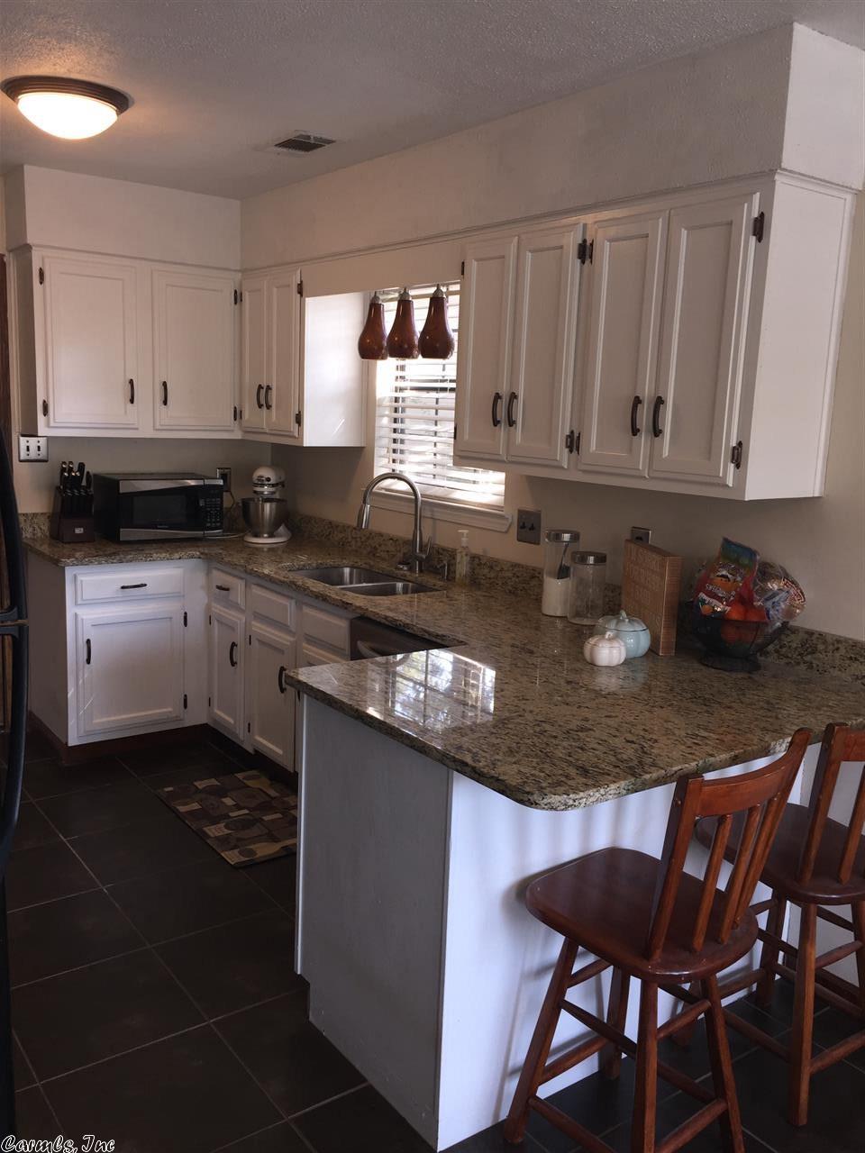 123 Whitewood Dr., Sherwood, AR 72120