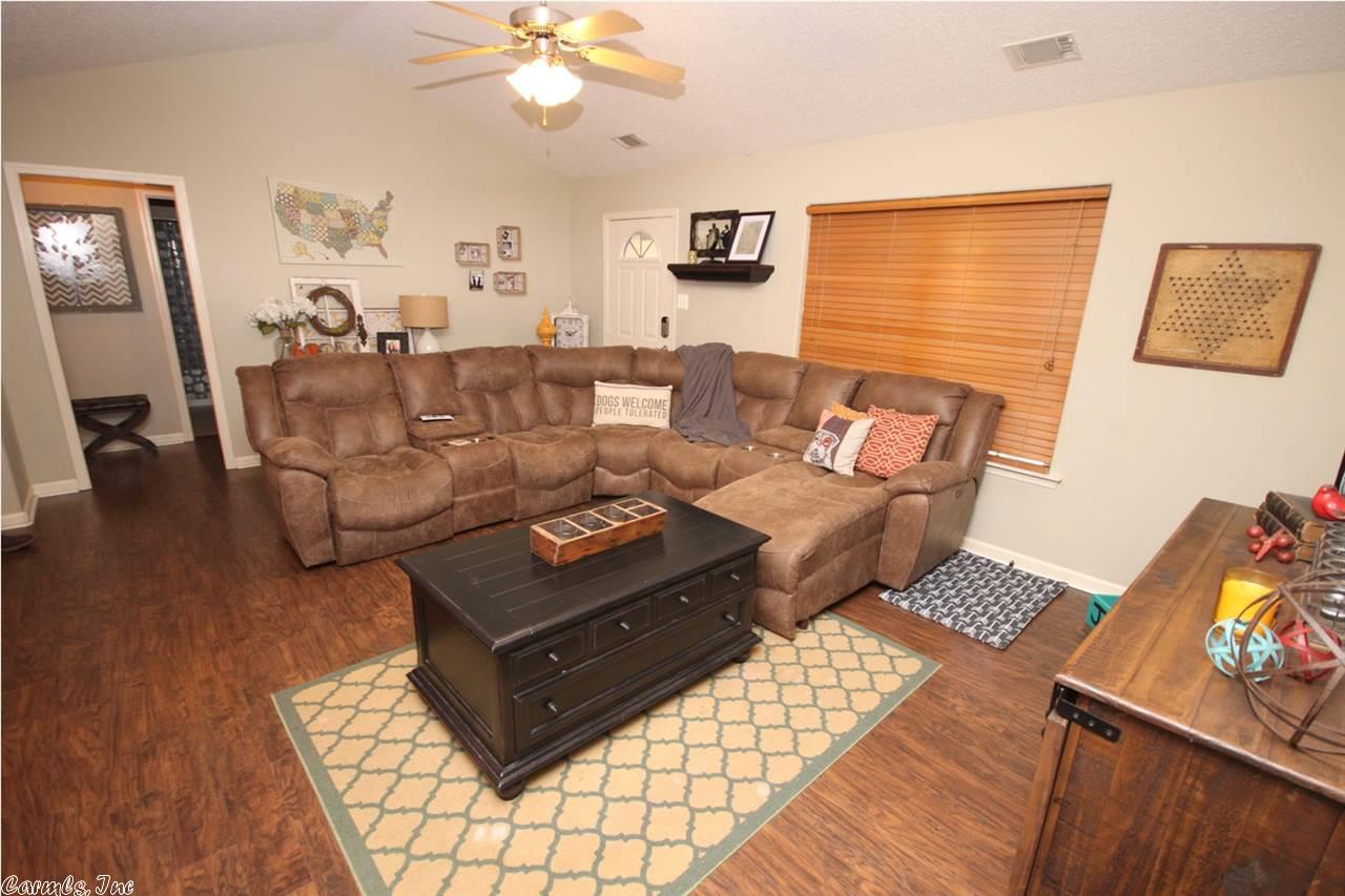 86 Cinnamon, Sherwood, AR 72120