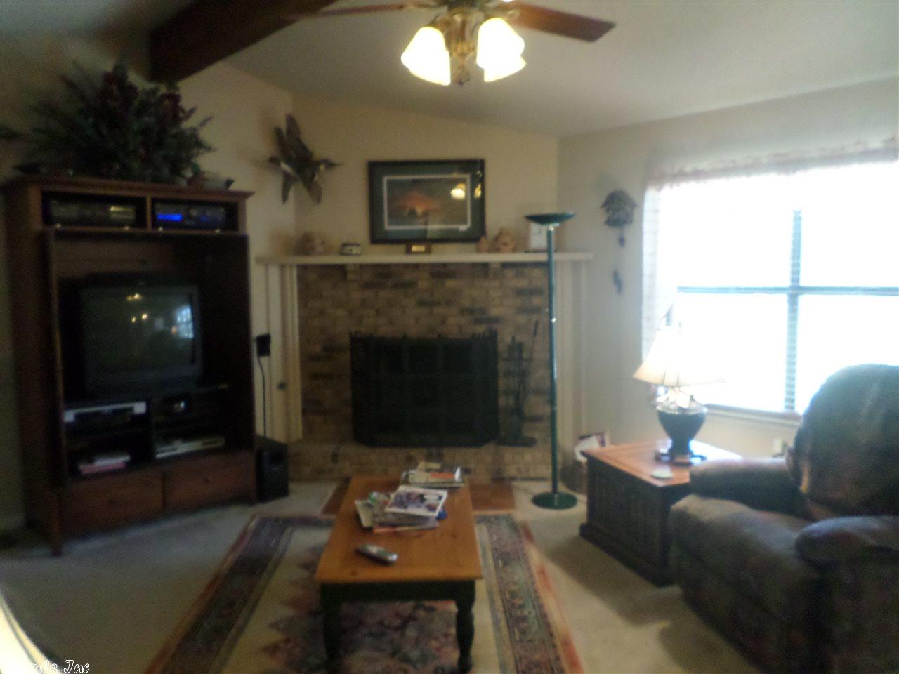 8409 Oak Ridge Rd, Sherwood, AR 72120