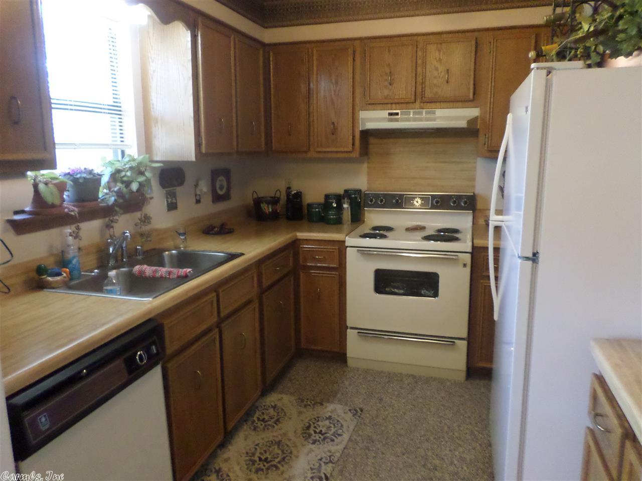 8409 Oak Ridge Rd, Sherwood, AR 72120