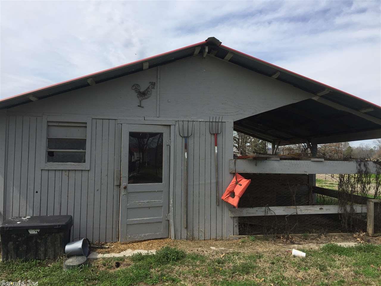 Perry, AR 72125