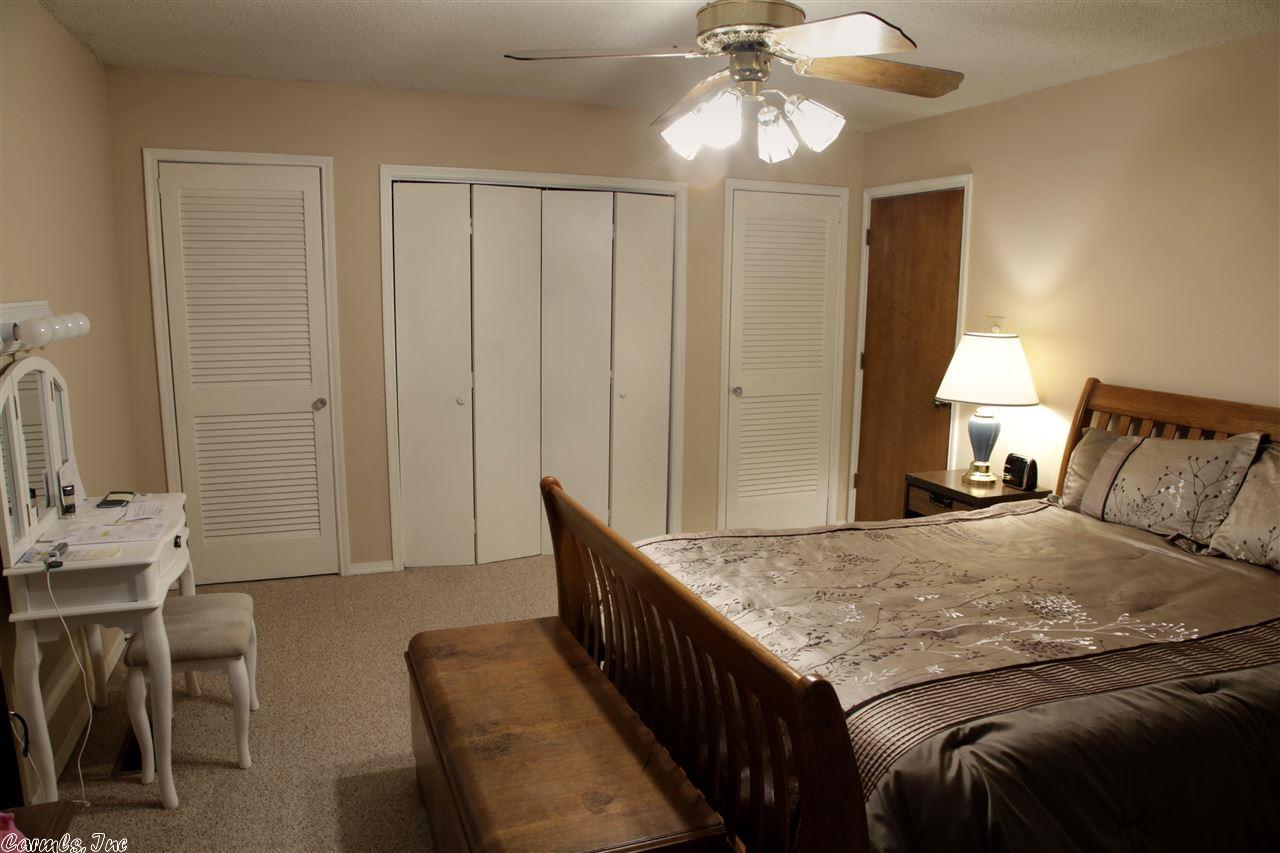 25100 Blue Gill Drive, Roland, AR 72135