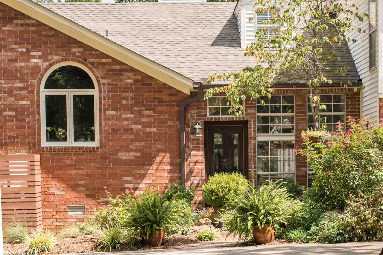 2 Natural Steps Cove, Roland, AR 72135