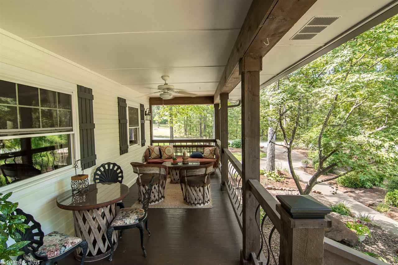 2 Natural Steps Cove, Roland, AR 72135
