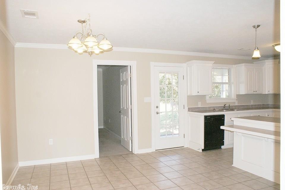 2 Gin Creek, Searcy, AR 72143