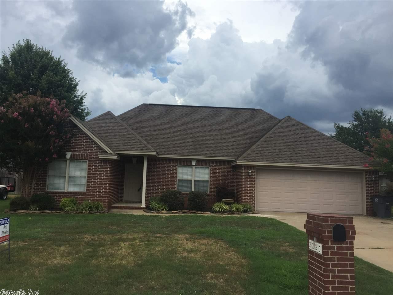 Searcy, AR 72143