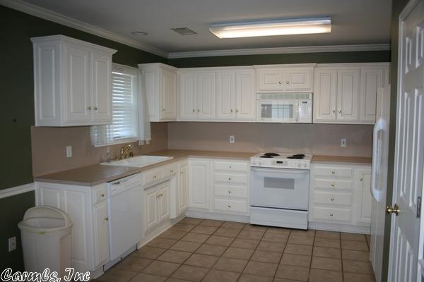 2302 Orleans Place, Searcy, AR 72143
