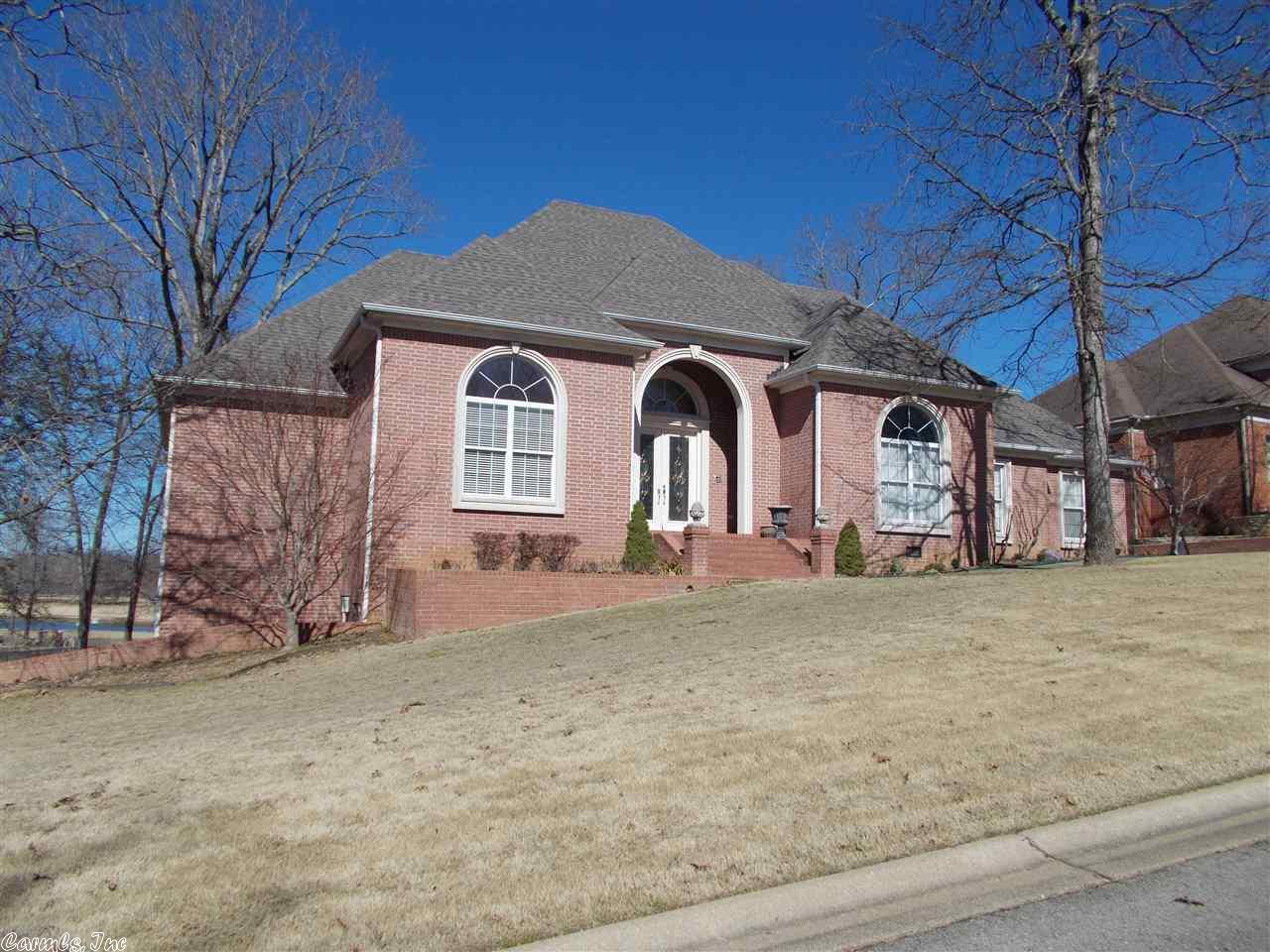 902 Golf View, Searcy, AR 72143