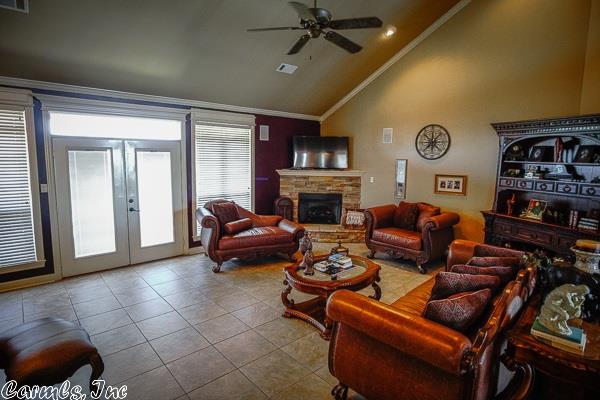 87 Overland Park Dr, Vilonia, AR 72173
