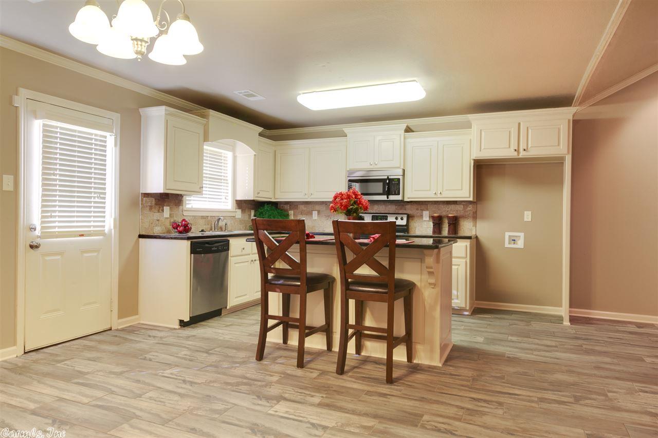 17 Kasi Cove, Ward, AR 72176