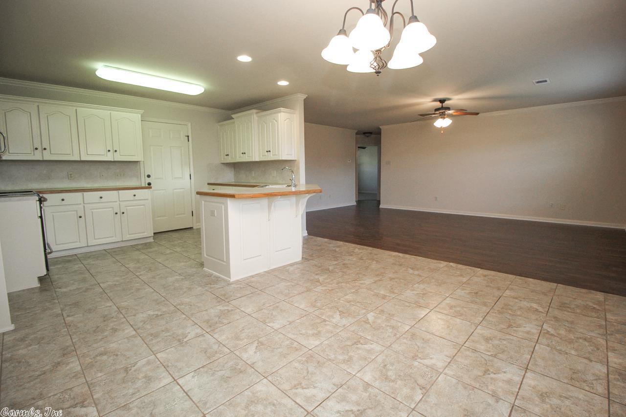 19 Windsor Park Cove, Ward, AR 72176