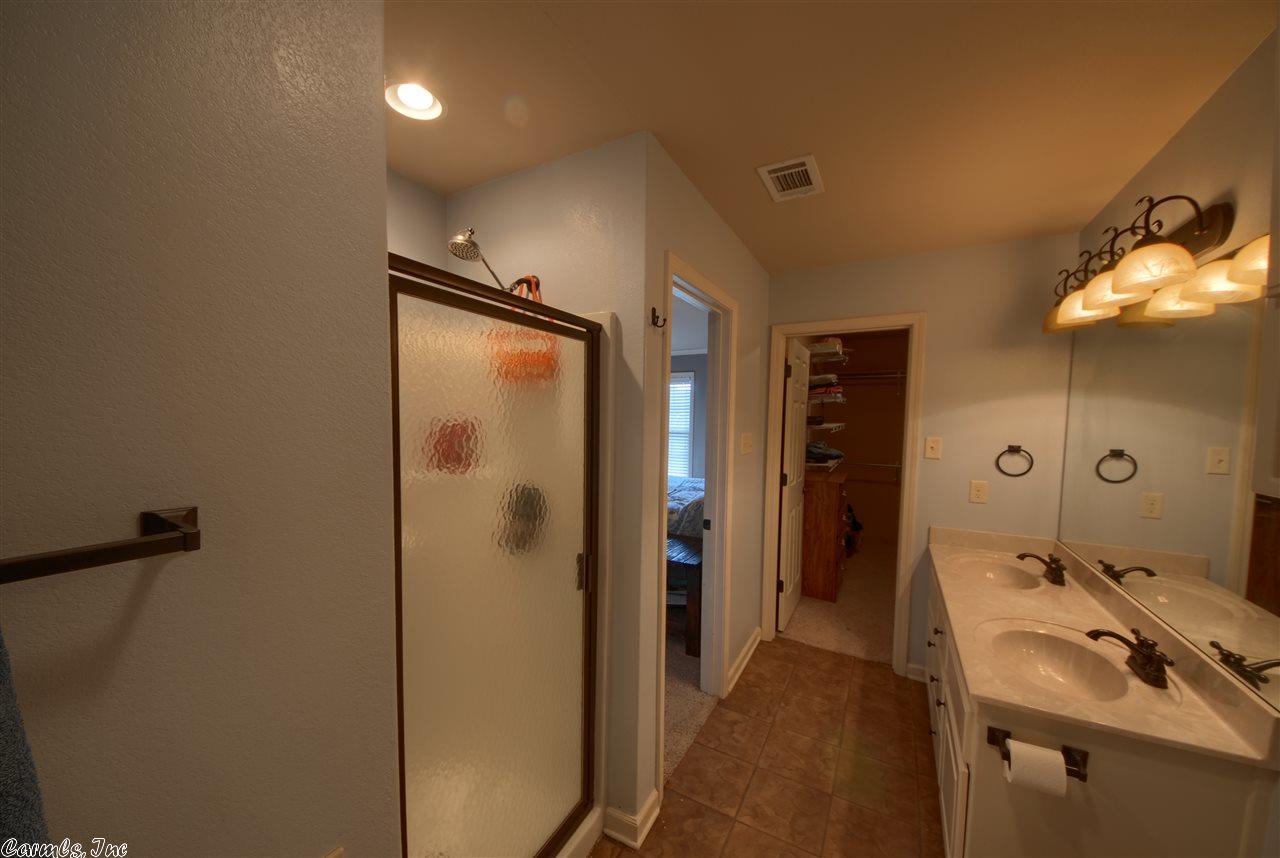 13 Kasi Cove, Ward, AR 72176