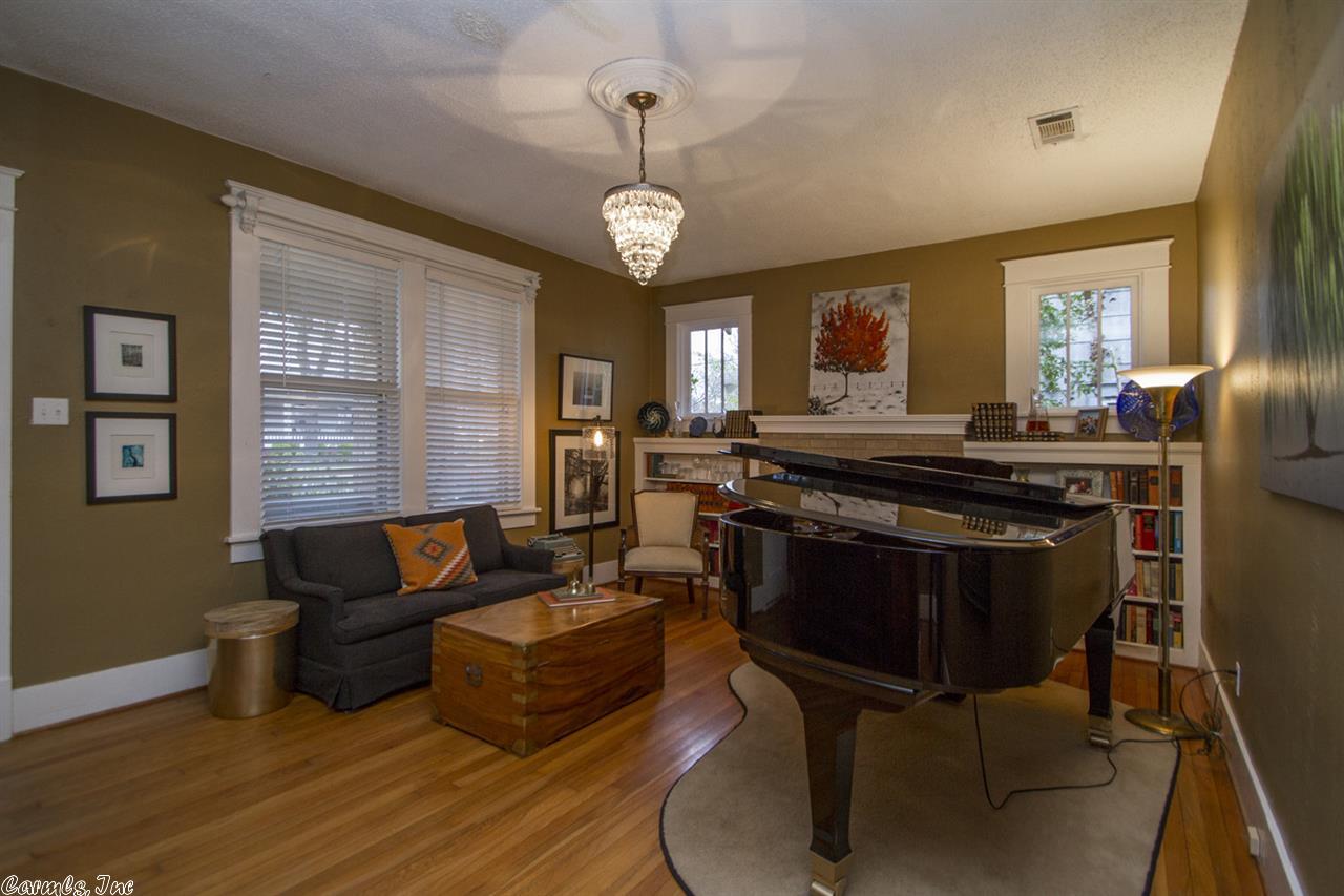 1023 N Palm, Little Rock, AR 72205