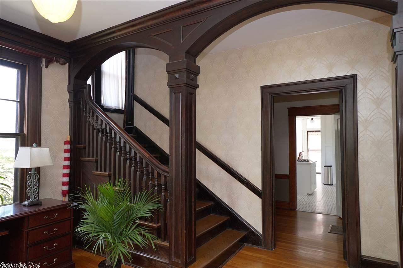 2205 S Arch Street, Little Rock, AR 72206