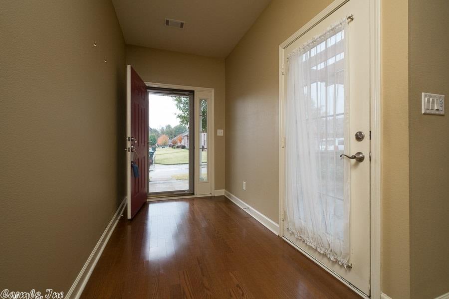 607 Stagecoach Village, Little Rock, AR 72210
