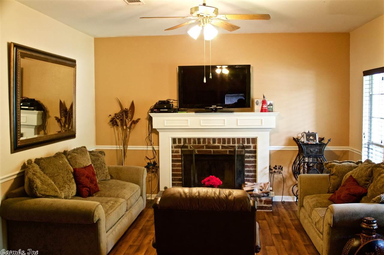 12 Redleaf, Little Rock, AR 72210