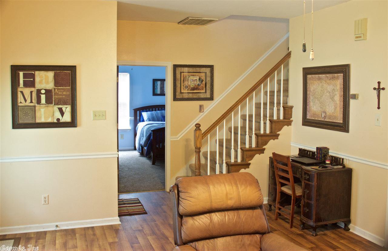 12 Redleaf, Little Rock, AR 72210