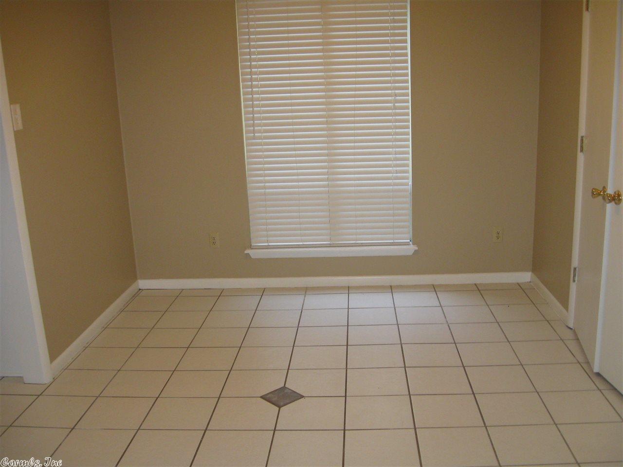 Little Rock, AR 72210