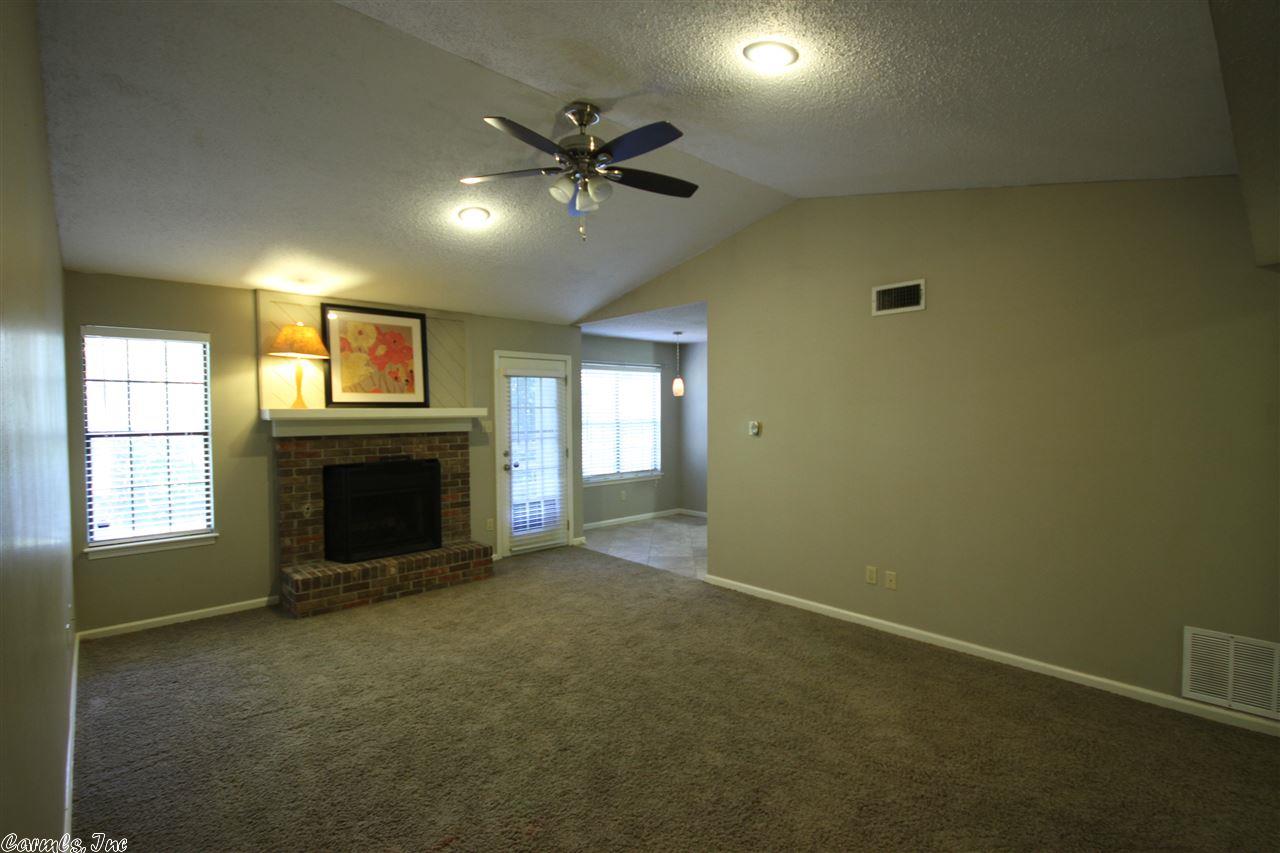 17 Woodhill Drive, Little Rock, AR 72211