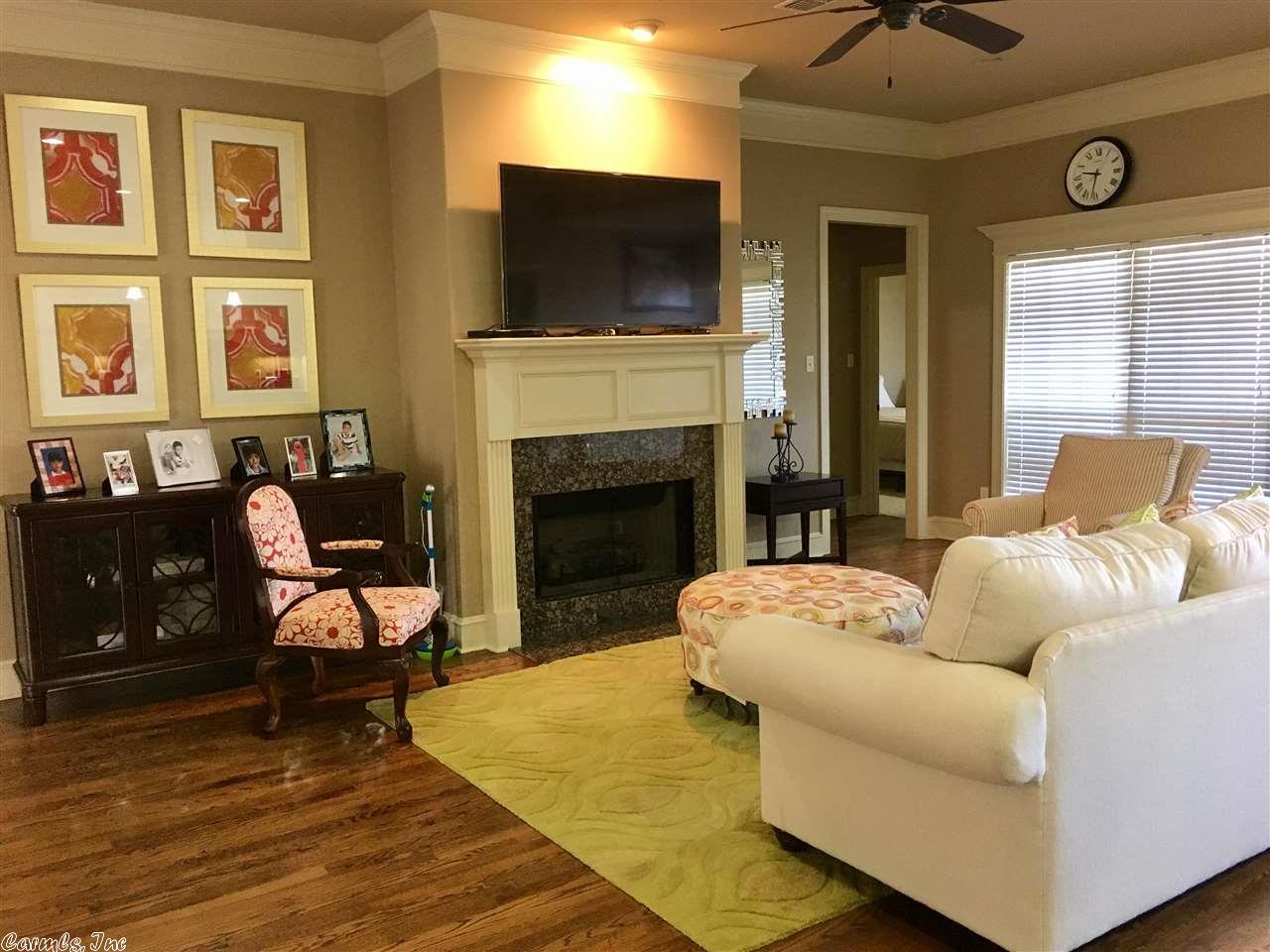 22 Glasgow Court, Little Rock, AR 72211
