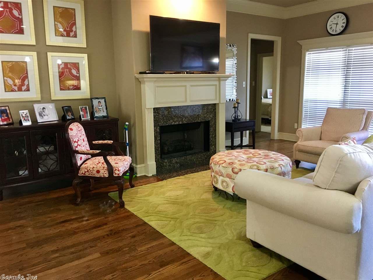 22 Glasgow Court, Little Rock, AR 72211