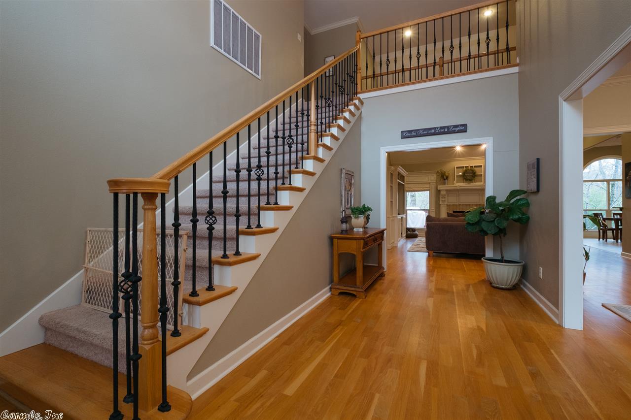 31 Woodstream Cv, Little Rock, AR 72211