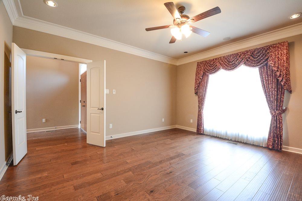 Little Rock, AR 72211