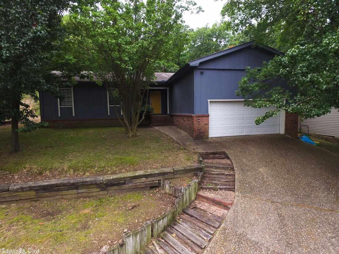 12 Rio Grande Forest Drive, Little Rock, AR 72212